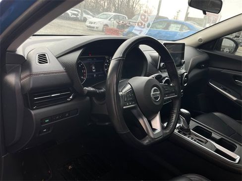 Used 2023 Nissan Sentra SR w/ SR Premium Package image 8