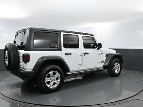 Used 2018 Jeep Wrangler Unlimited Sport S AWD/4WD image 22