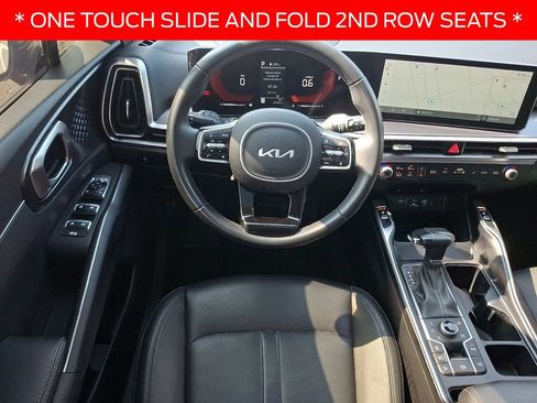 Used 2024 Kia Sorento S w/ Panoramic Sunroof Package AWD/4WD image 11