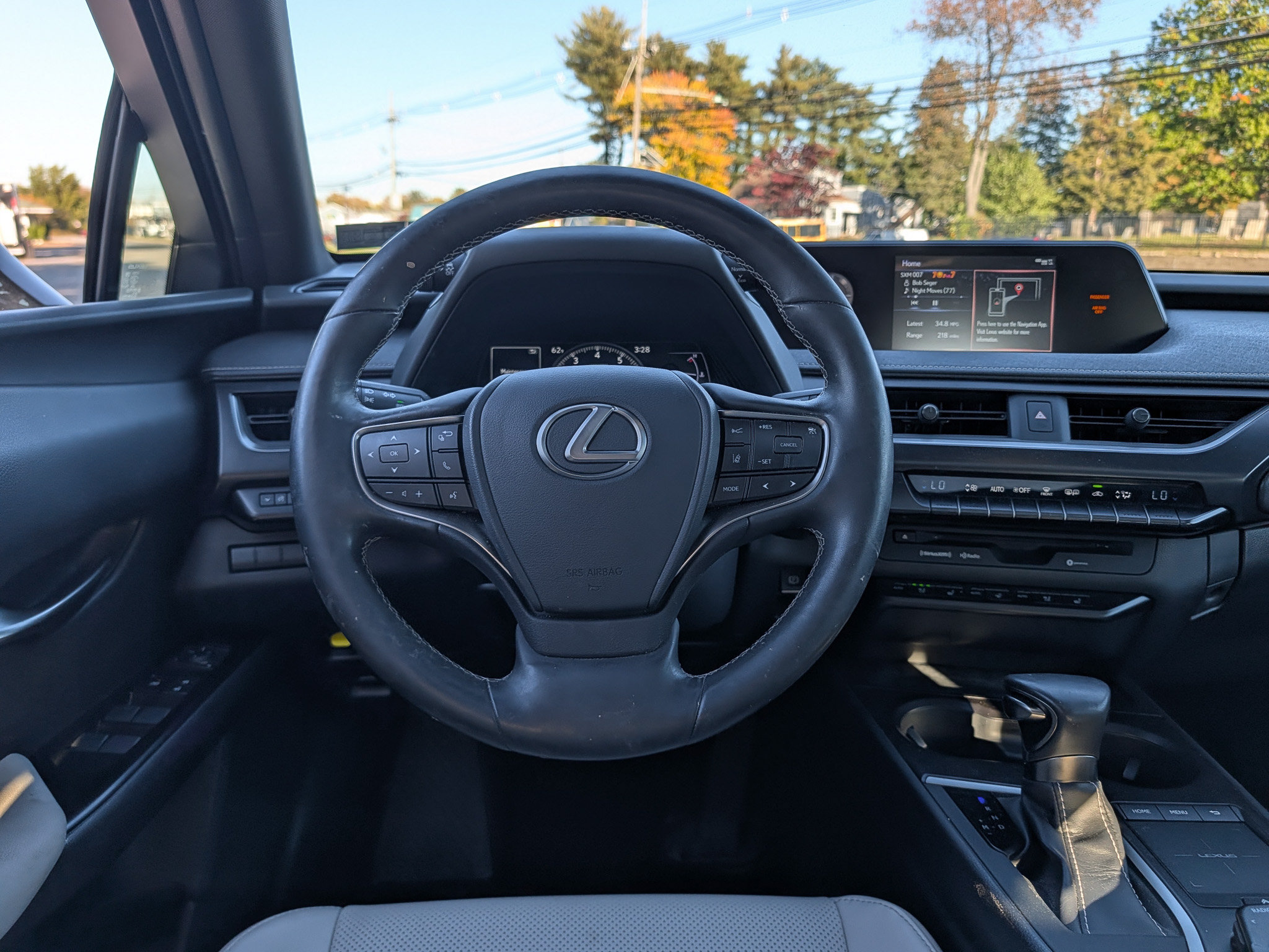 Used 2019 Lexus UX 200 w/ Premium Package FWD image 29