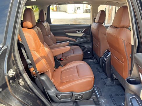 Used 2019 Subaru Ascent Touring AWD/4WD image 43