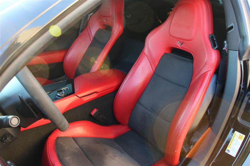 Used 2018 Chevrolet Corvette Z06 RWD image 12