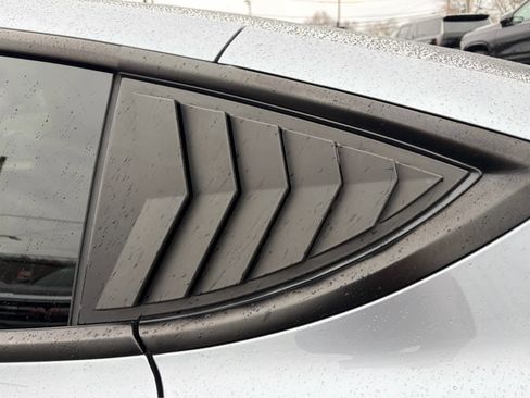 Used 2024 Tesla Model Y Performance image 20