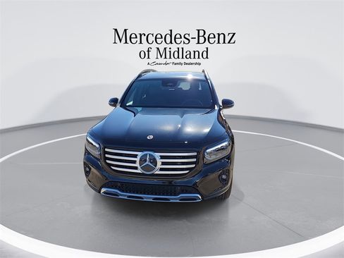New 2025 Mercedes-Benz GLB 250 image 3