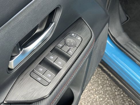 Certified 2025 Nissan Kicks SR FWD image 14