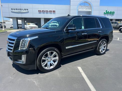 Used 2015 Cadillac Escalade Premium AWD/4WD image 3