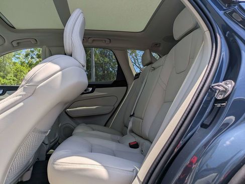 New 2026 Volvo XC60 B5 Ultra w/ Protection Package Premier AWD/4WD image 16