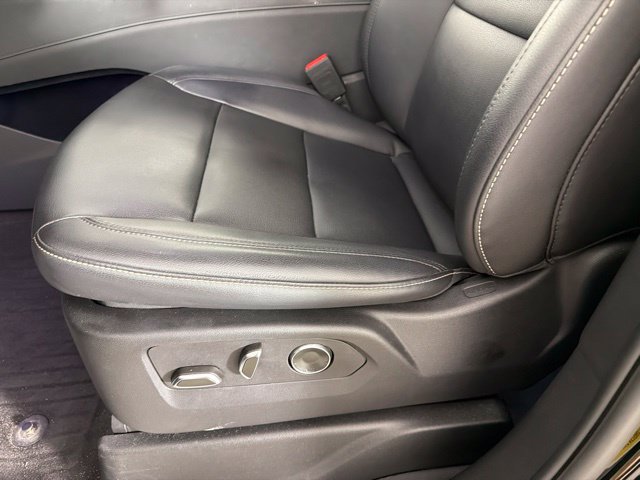 Used 2024 Cadillac Escalade Luxury RWD image 19