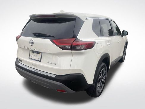 Used 2023 Nissan Rogue SV image 7