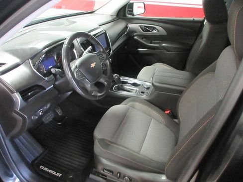 Used 2018 Chevrolet Traverse LT AWD/4WD image 16