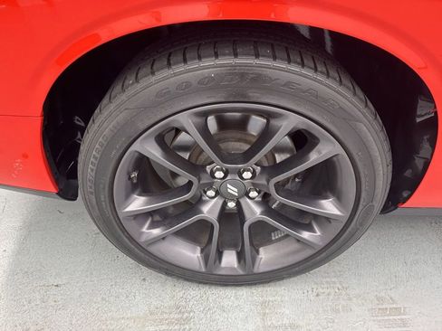 Used 2021 Dodge Challenger R/T Scat Pack RWD image 11