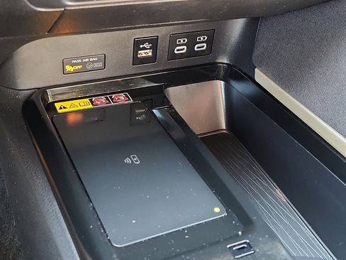 Certified 2025 Toyota Camry LE image 25