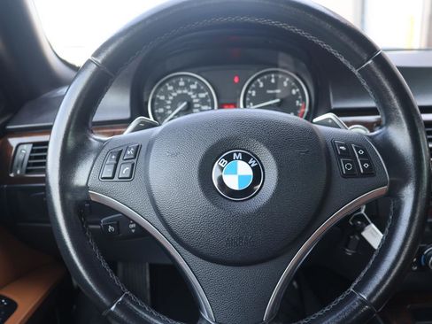 Used 2011 BMW 328i Convertible w/ Premium Pkg image 32