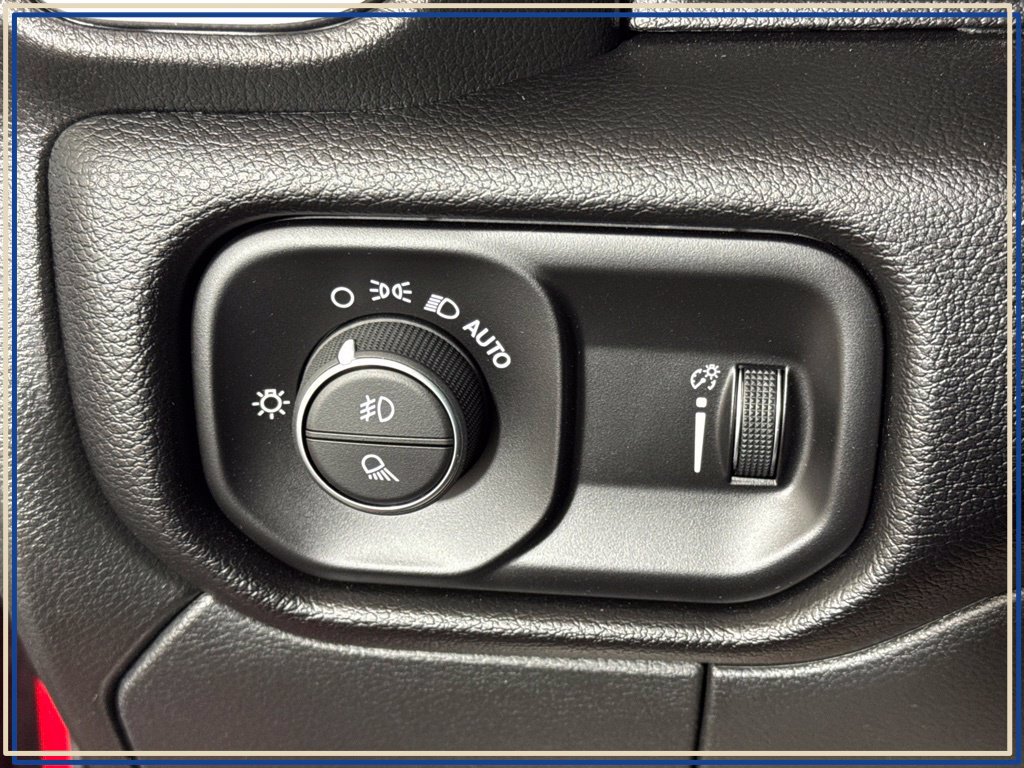 Certified 2026 RAM 2500 Big Horn AWD/4WD image 24