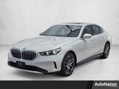 Used 2026 BMW 530i xDrive AWD/4WD image 1