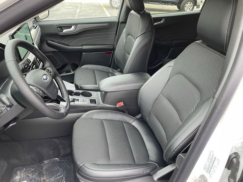 New 2026 Ford Escape SE image 8