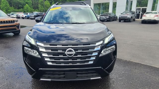 Used 2025 Nissan Rogue Platinum AWD/4WD image 9