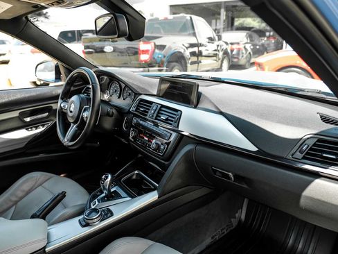 Used 2015 BMW M3 RWD image 12