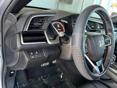 Used 2019 Honda Civic Sport image 14