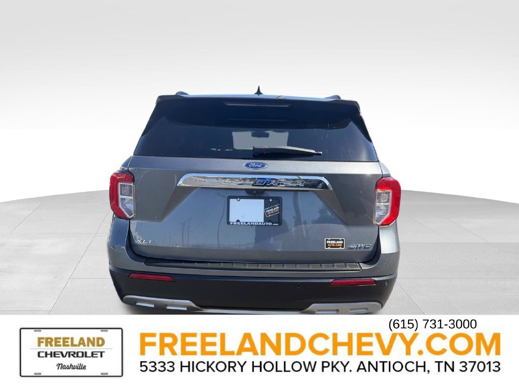 Used 2021 Ford Explorer XLT w/ Equipment Group 202A AWD/4WD image 4