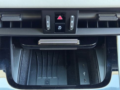 Used 2024 Porsche Cayenne Turbo image 34