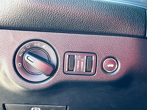 Used 2023 Dodge Challenger R/T image 10