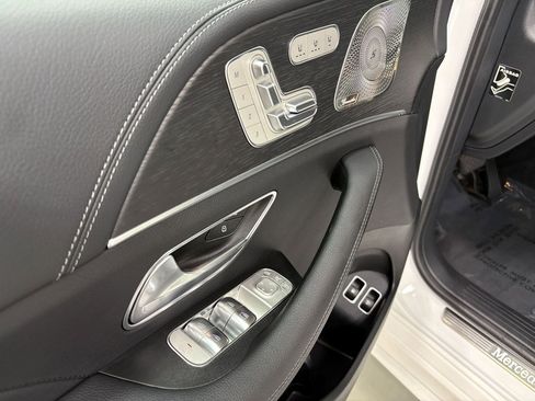 Used 2025 Mercedes-Benz GLE 450e 4MATIC image 6