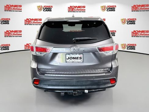 Used 2015 Toyota Highlander Limited Platinum AWD/4WD image 17