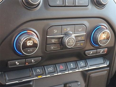 Used 2020 Chevrolet Silverado 1500 LT w/ All-Star Edition image 15