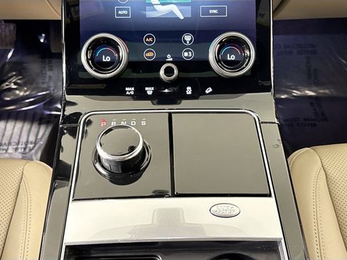 Used 2019 Land Rover Range Rover Velar S image 19