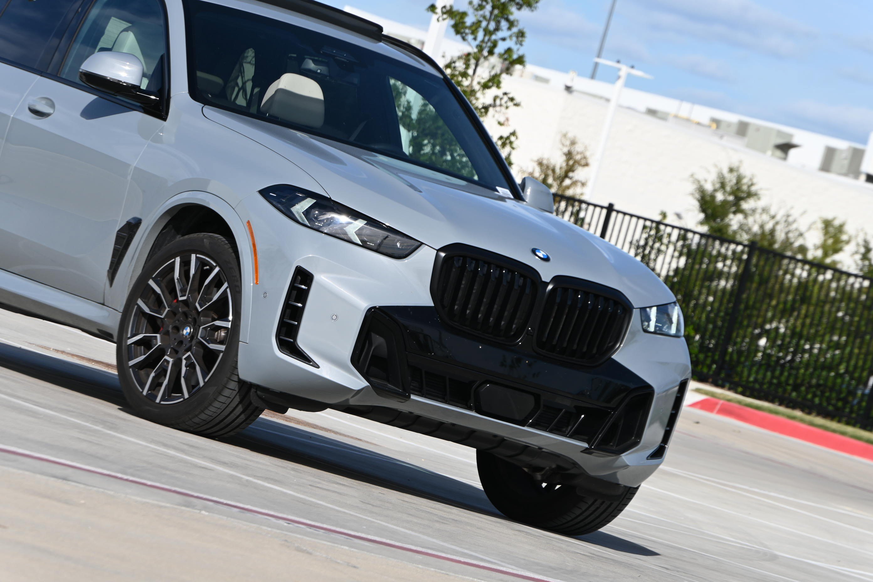 Used 2026 BMW X5 xDrive40i w/ Executive Package AWD/4WD image 36