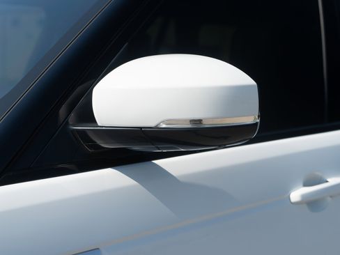 Used 2020 Land Rover Range Rover HSE image 21