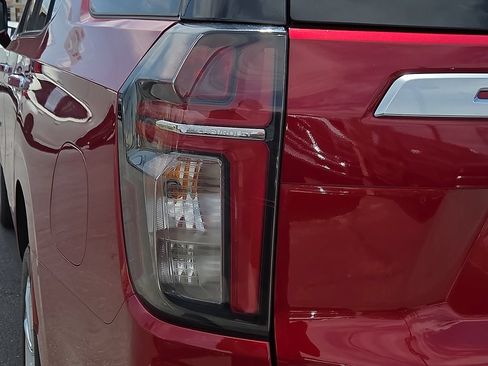 Used 2024 Chevrolet Tahoe High Country AWD/4WD image 9