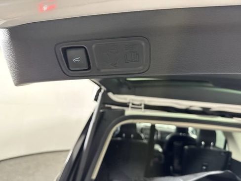 Used 2018 Ford Expedition Platinum image 36