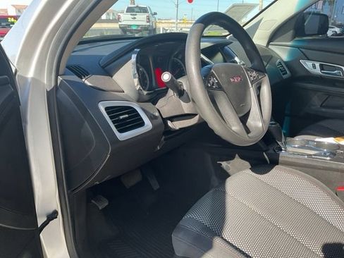 Used 2017 GMC Terrain SLE FWD image 14