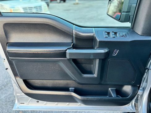 Used 2015 Ford F150 XLT w/ Equipment Group 302A Luxury image 14