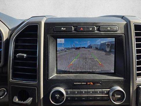 Used 2020 Ford Expedition XLT w/ Equipment Group 201A RWD image 13