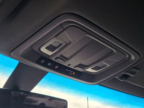 Used 2022 GMC Sierra 2500 SLE image 32