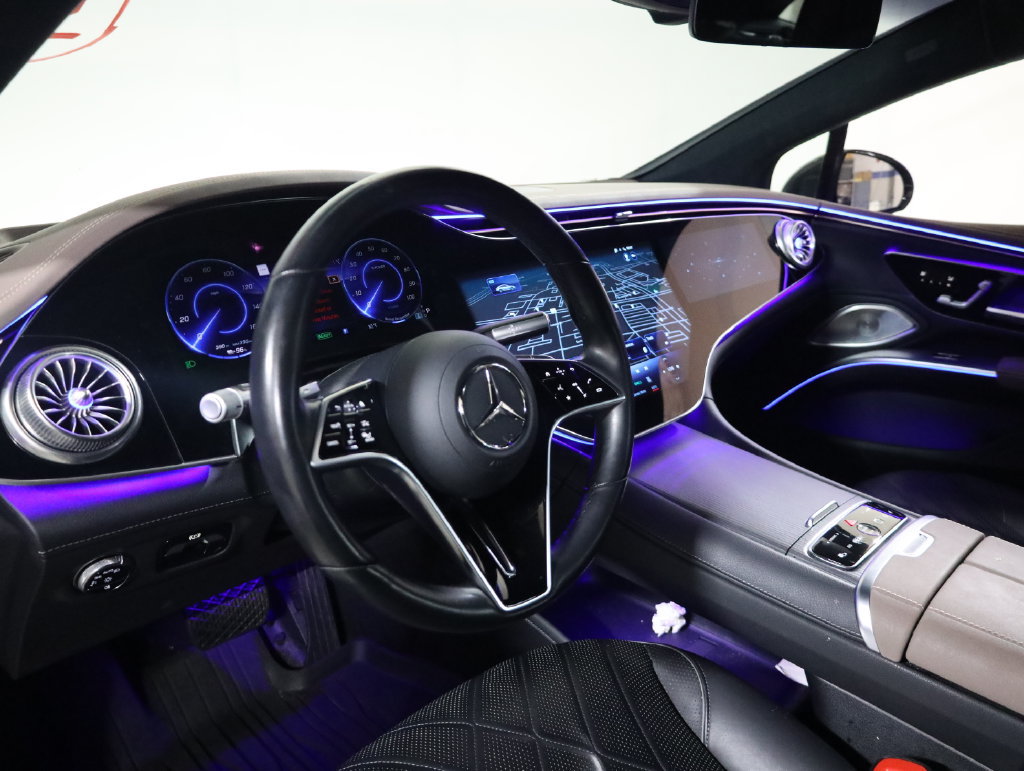 Certified 2023 Mercedes-Benz EQS 580 4MATIC Sedan image 31