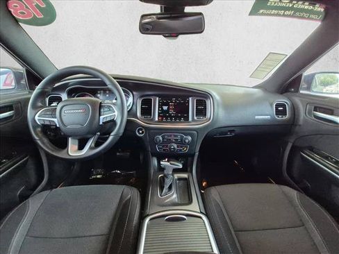 Used 2018 Dodge Charger R/T RWD image 17
