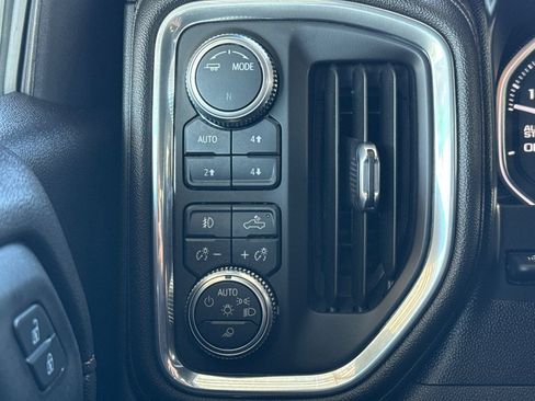 Used 2021 GMC Sierra 1500 AT4 w/ Off-Road Performance Package AWD/4WD image 40