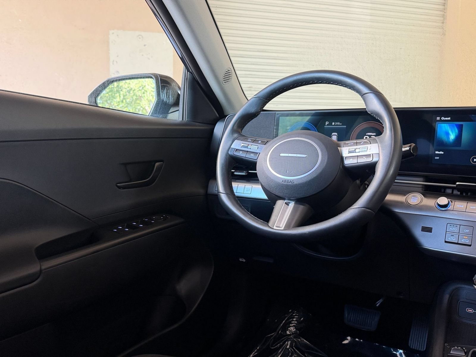 Used 2026 Hyundai Kona SEL Sport FWD image 33