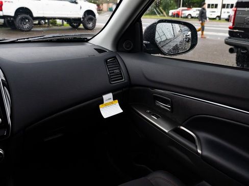 New 2026 Mitsubishi Outlander Sport SE image 10