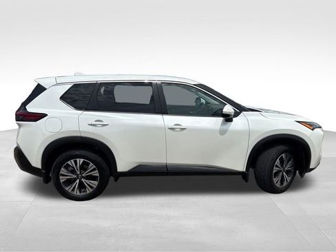 Used 2022 Nissan Rogue SV FWD image 8