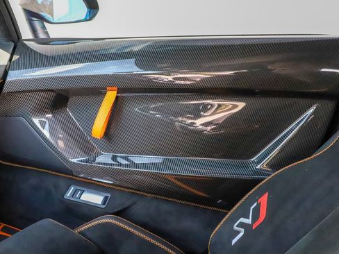 Used 2019 Lamborghini Aventador SVJ AWD/4WD image 36