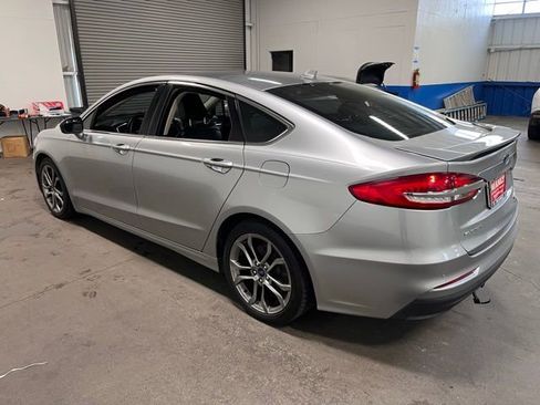 Used 2020 Ford Fusion Titanium image 5