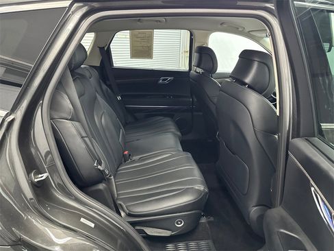 Used 2024 Genesis GV80 2.5T image 17