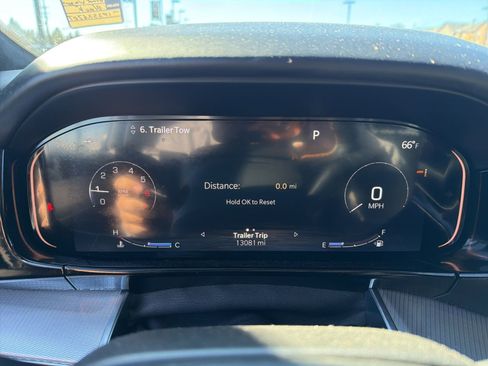 Used 2023 Jeep Grand Wagoneer Series III w/ Rear-Seat Entertainment Group image 47