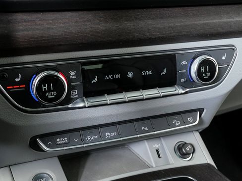 Used 2022 Audi Q5 2.0T Premium Plus image 17