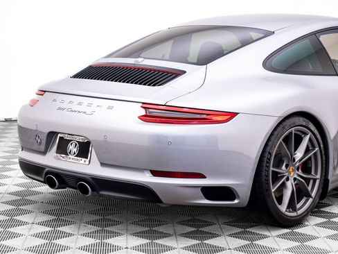 Used 2017 Porsche 911 Carrera S image 40